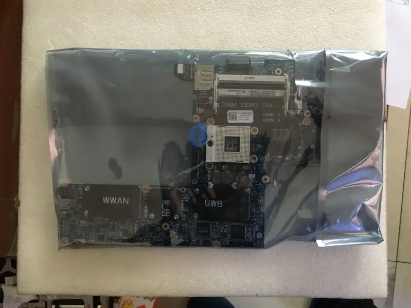 Dell Studio XPS 1340 0Y526R CN-0Y526R Y526R Motherboard DDR3 GT210M