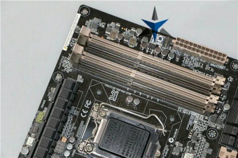 Asus SABERTOOTHZ97 motherboard