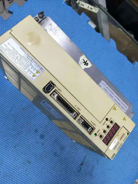 Yaskawa Servo Drive SGDM-01/02/04/08/10/15/20ADA SGDM-30ADA