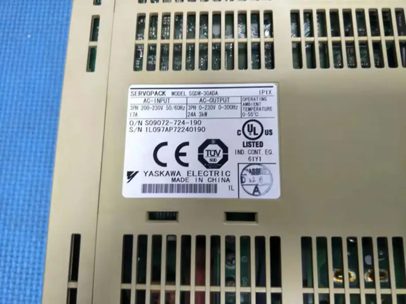 Yaskawa Servo Drive SGDM-01/02/04/08/10/15/20ADA SGDM-30ADA
