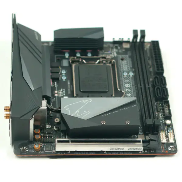 Gigabyte H470I AORUS PRO AX motherboard LGA1200 DDR4