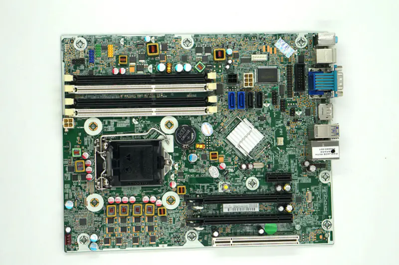 HP WorkStation Z220 SFF 655840-001 655582-001 Motherboard