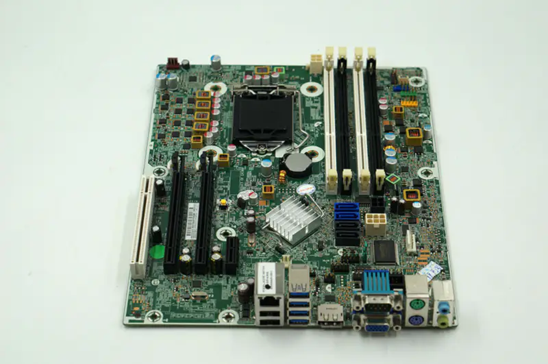 HP WorkStation Z220 SFF 655840-001 655582-001 Motherboard