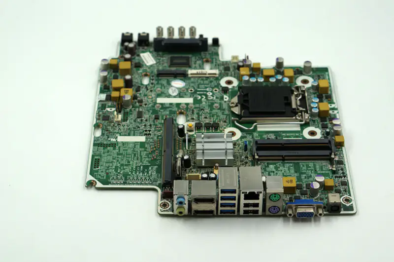 HP 8300 Elite 656939-001 711787-001/501/601 656937-002 Motherboard