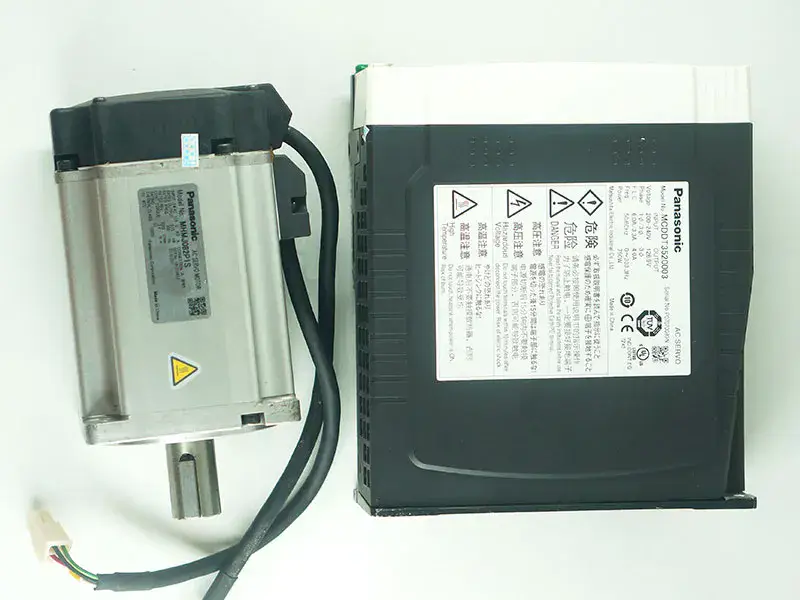 A4 Panasonic 750W MCDDT3520003+MHMD082P1U