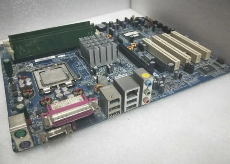 Gigabyte GA-8IAX LGA 775 Workstation Motherboard