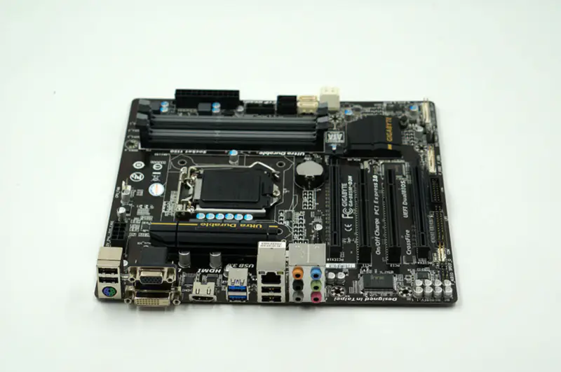 Gigabyte GA-B85M-D3H Motherboard