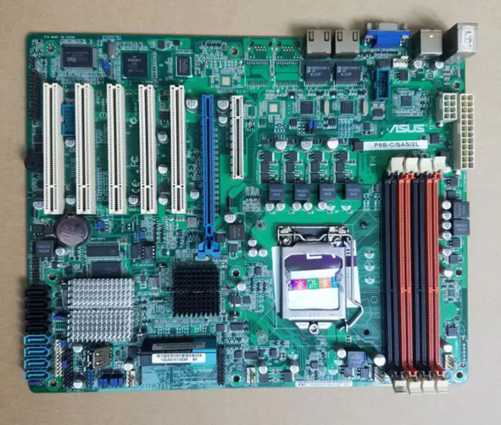 Asus P8B-C/SAS/2L Server motherboard XEON E3 SAS2008
