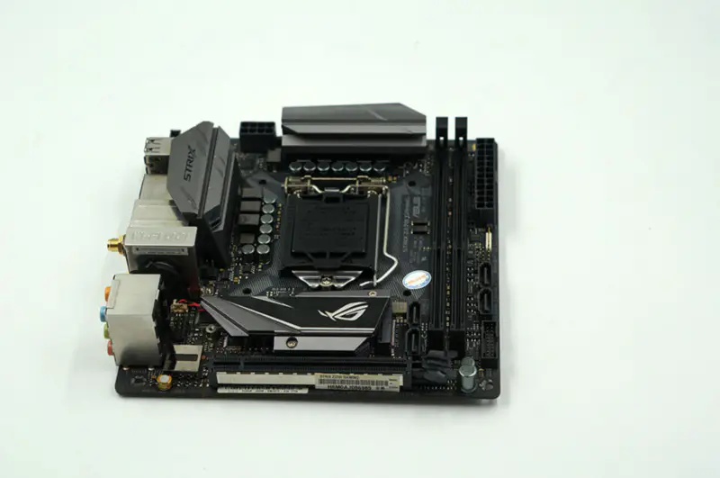 Asus STRIX Z270I GAMING Motherboard