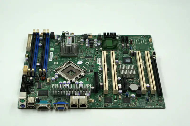 Supermicro X7SBE server motherboard