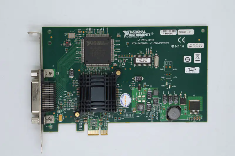 NI PCIe-GPIB card acquisition card