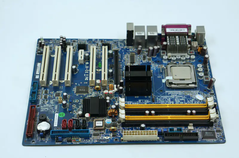 Advantech AIMB-763G2 AIMB-763G2-00A1E LGA775 945 industrial motherboard