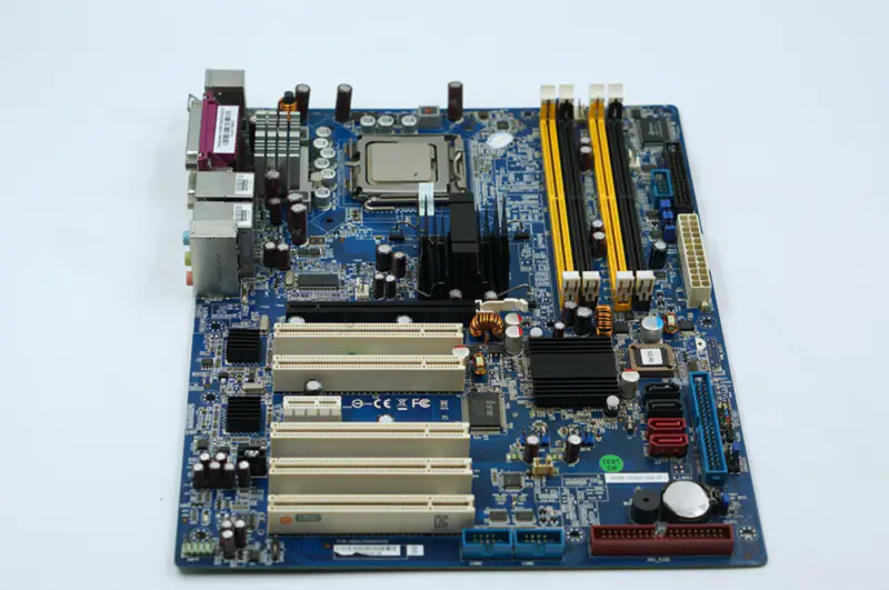 Advantech AIMB-763G2 AIMB-763G2-00A1E LGA775 945 industrial motherboard